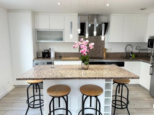 Savigny-sur-Orge Apartment | Design Orly Paris - Suites privées - Parking