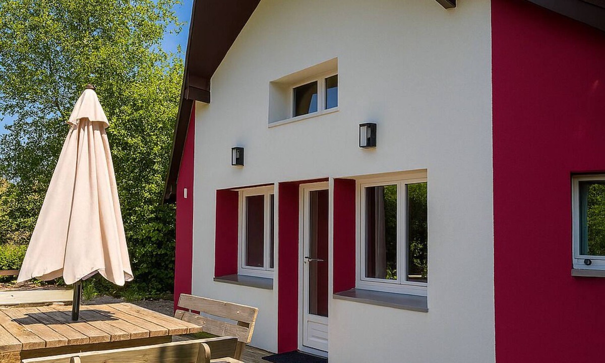 Metabief Ski Chalet | Detached chalet between lakes and Jura mountains