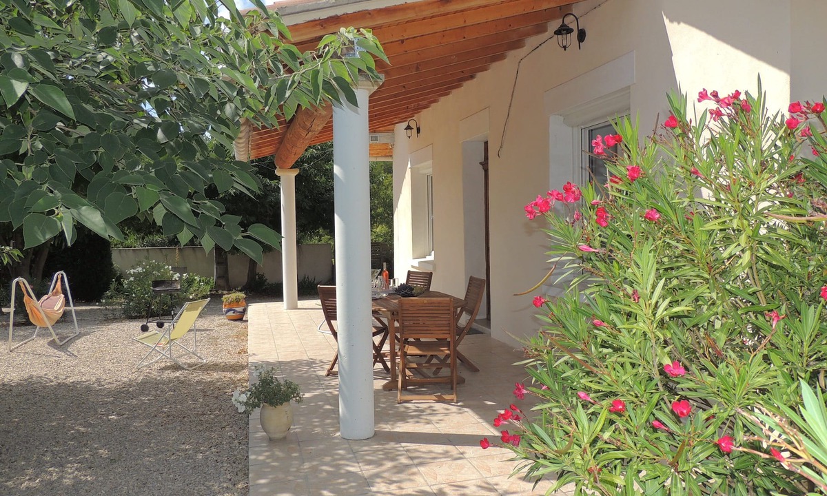 Carpentras Villa | Detached villa near Mont Ventoux 3 Etoiles de France in Carpentras