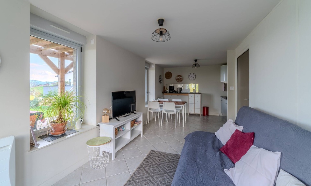 Saint Loup Apartment | Deux Pièces, Mille Horizons - Aux environs calmes