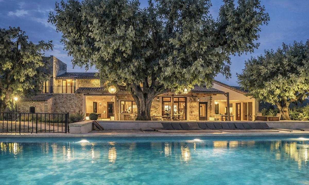 Vaison-la-Romaine House | DOMAINE 5* SPA SAINT QUENIN®️30PERS-CLIMATISATION-HEATED POOL-JACUZZI-SAUNA