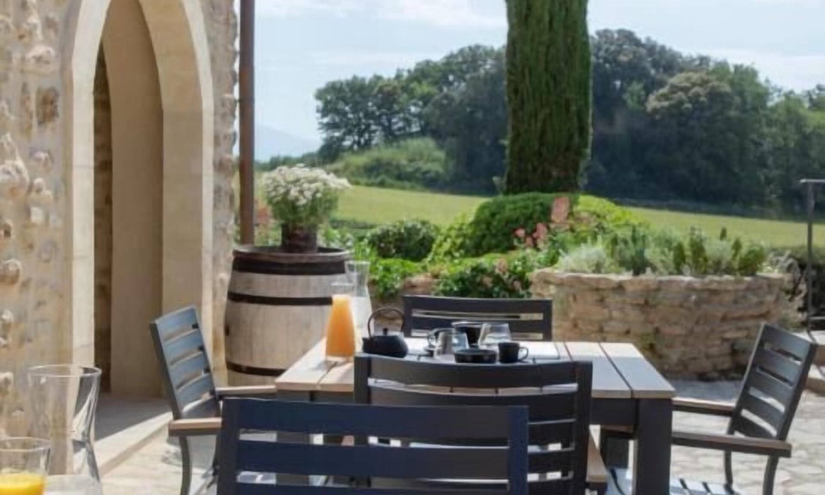 Grignan Hotel | Domaine de Montine - Chambres de Charme
