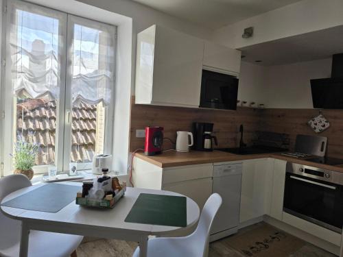 Forges-les-Bains Apartment | Domaine Du Charme - Meublé T2