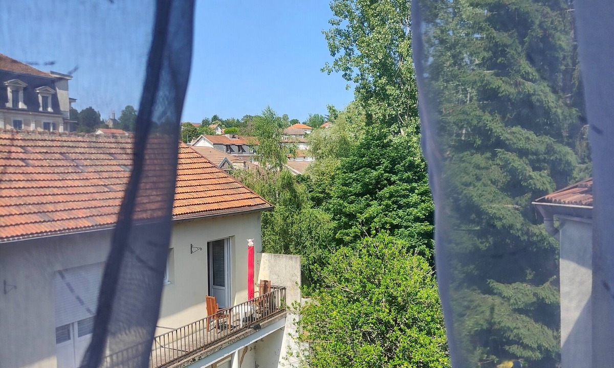 Forges-les-Bains Apartment | “Domaine du Noyer” Guest Room – Comfort and Tranquility