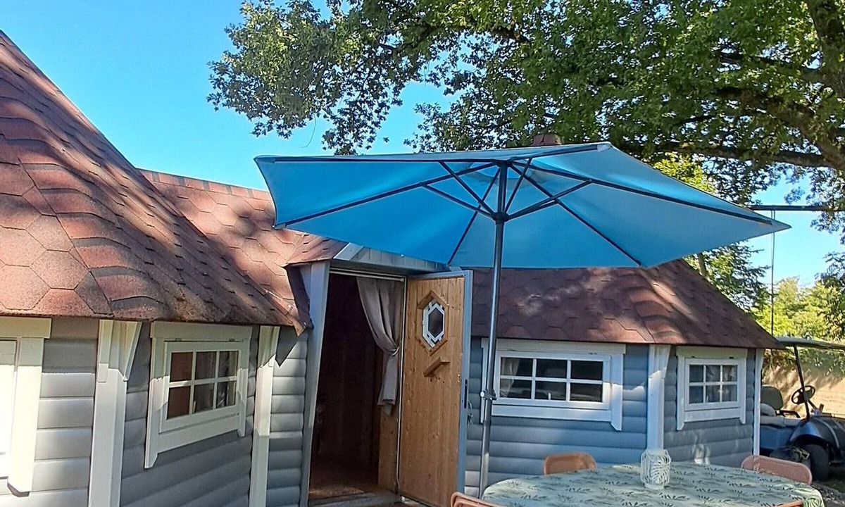 Mantoche Cottage | Double ZEN Kota with Private Terrace and Air Conditioning