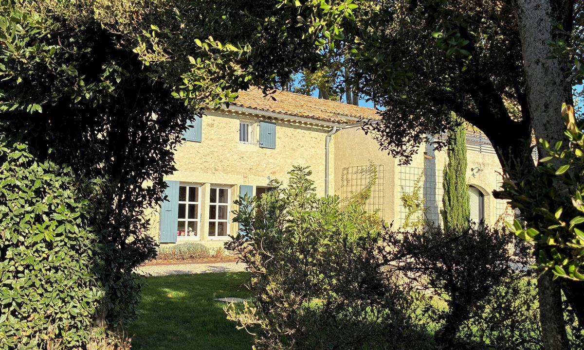 Pierrelatte House | Drôme Provençale Detached house in 18th century property, tennis access
