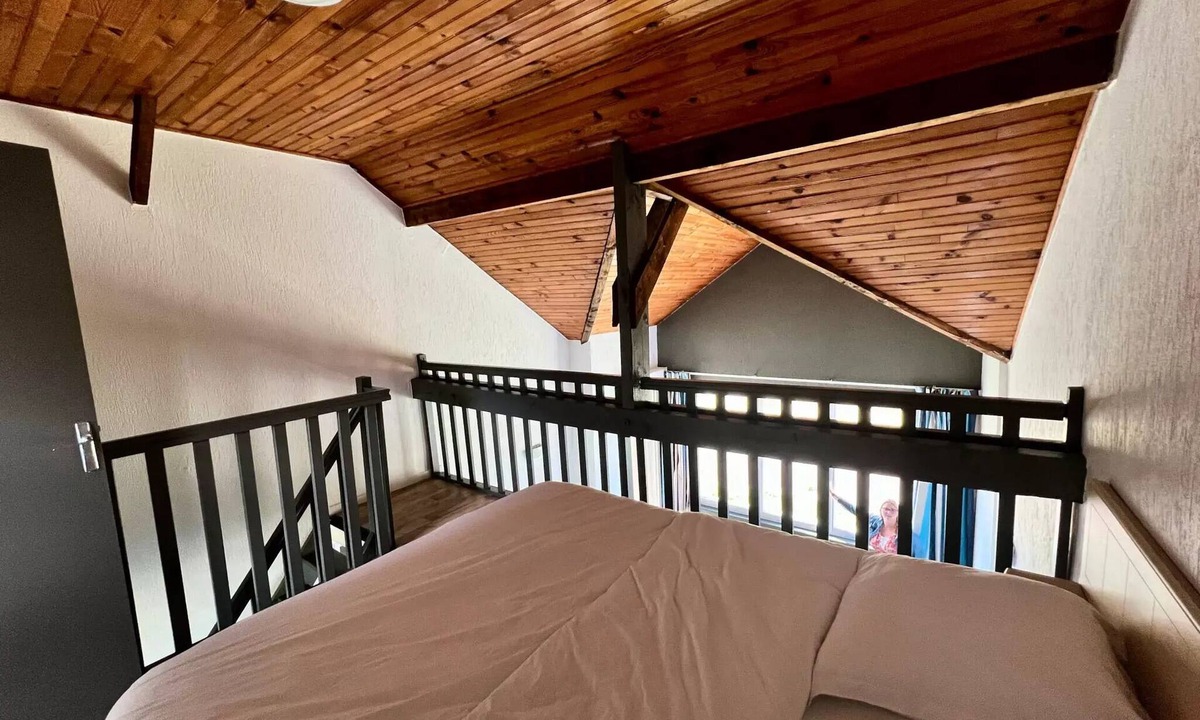 Montigny-en-Morvan Apartment | Duplex - 1 bedroom mezzanine Douglas 5 persons