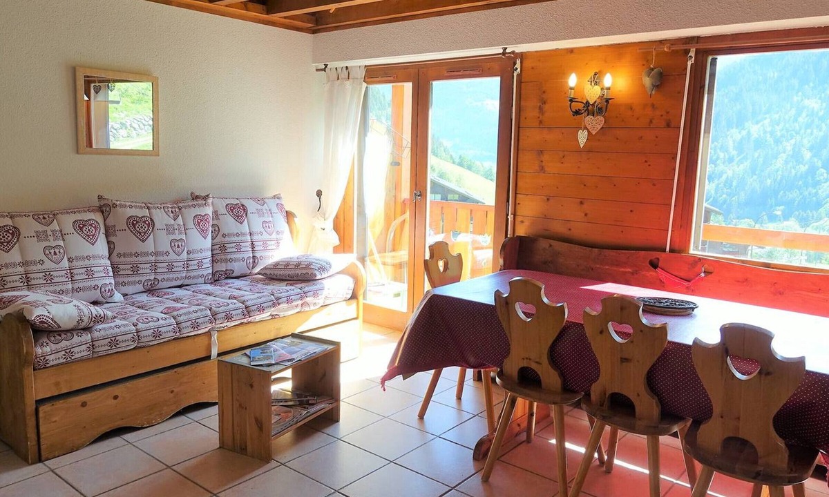 Beaufort Apartment | Duplex ski-in/ski-out for 6, well-equipped