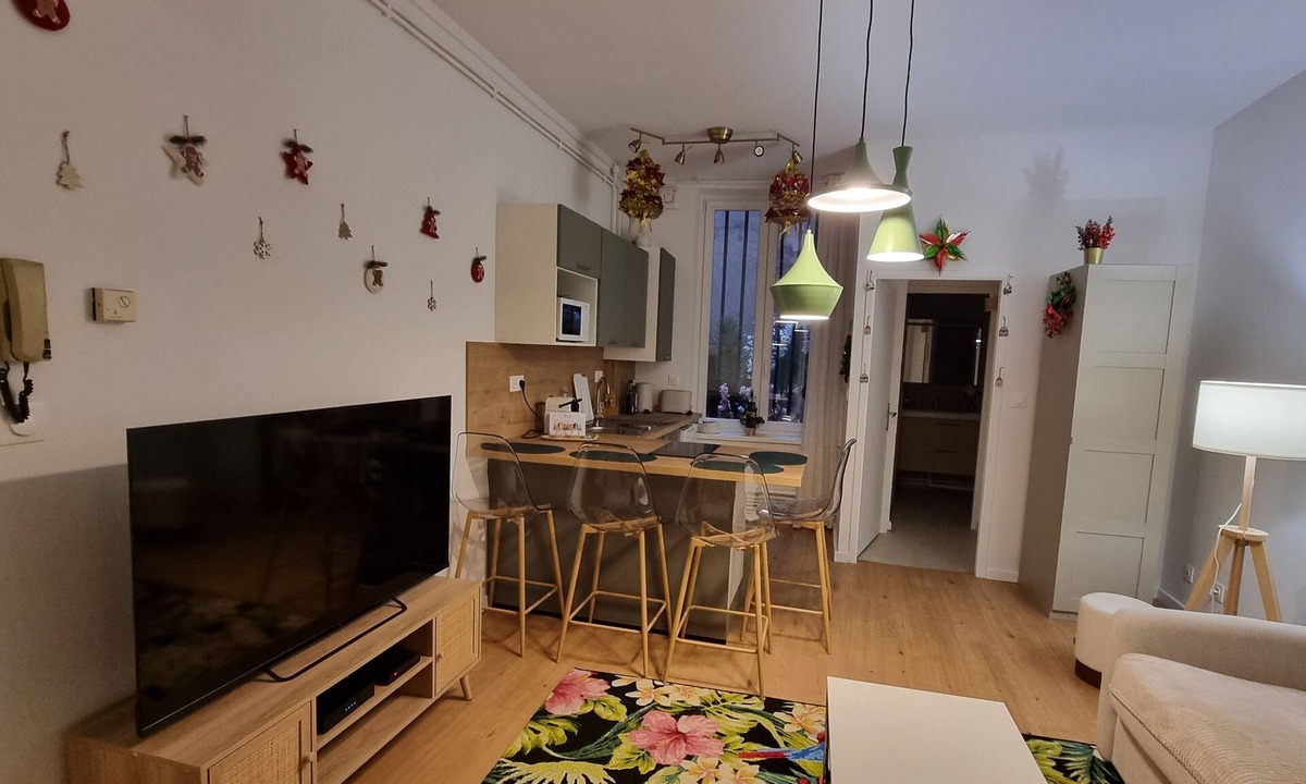 Metz-Centre – Ancienne Ville Apartment | ELEGANT T2 WITH ALL COMFORTS - WALKING DISTANCE TO CATHEDRAL AND CITY CENTER
