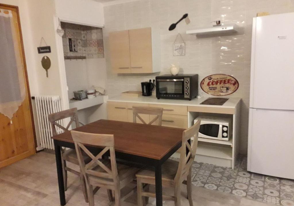 Aigueblanche Apartment | Enclos savoyard Appartement meublé 1chambre 1 canapé lits 3personnes