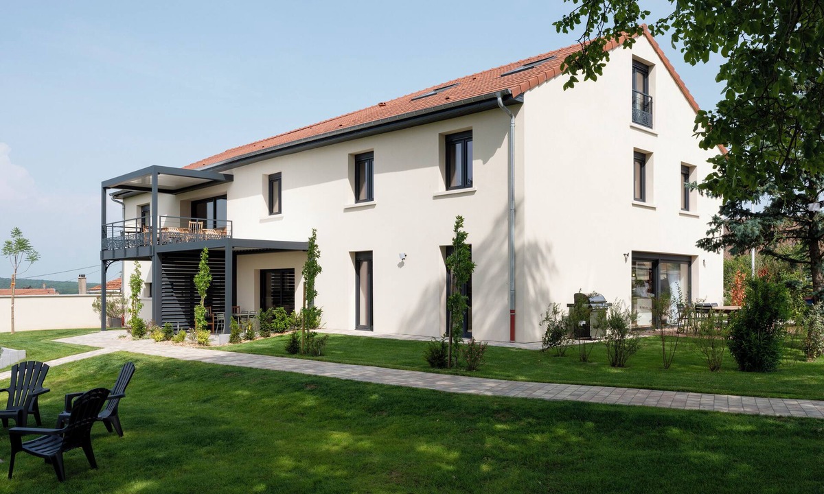Vulmont House | Estelle's Farm