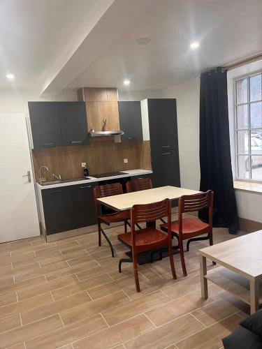 Mouthier-Haute-Pierre Apartment | EVASION LOUE #1 x4 people "La SCIERIE"