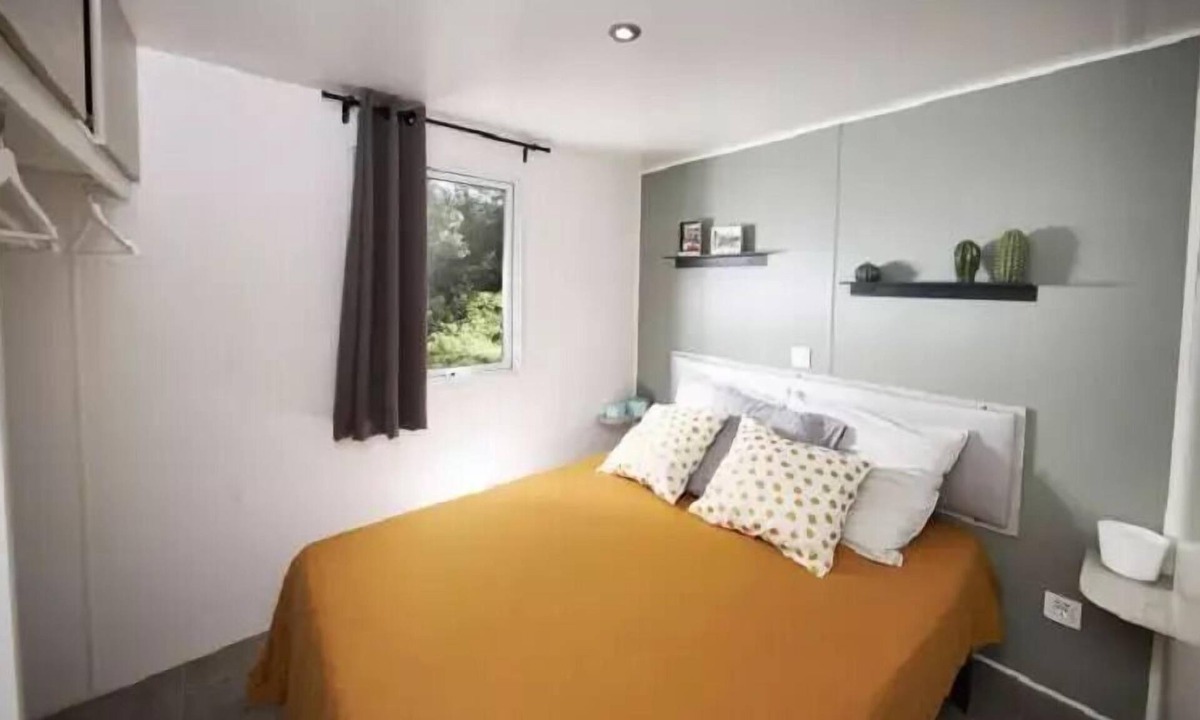 Saint-Maurice-d'Ibie House | EVO29 Mobile Home: 3 Rooms, Sleeps 6