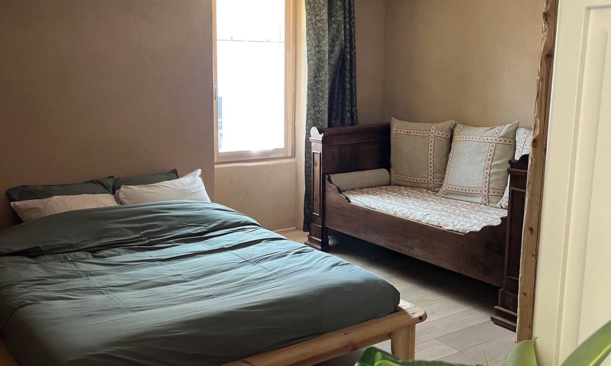Cons-Sainte-Colombe Bed & Breakfast | Family B&B between Lake Annecy and the mountains - Chambre Printemps