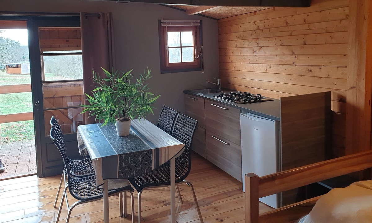 Rocamadour Ski Chalet | Family chalet in a small nature campsite