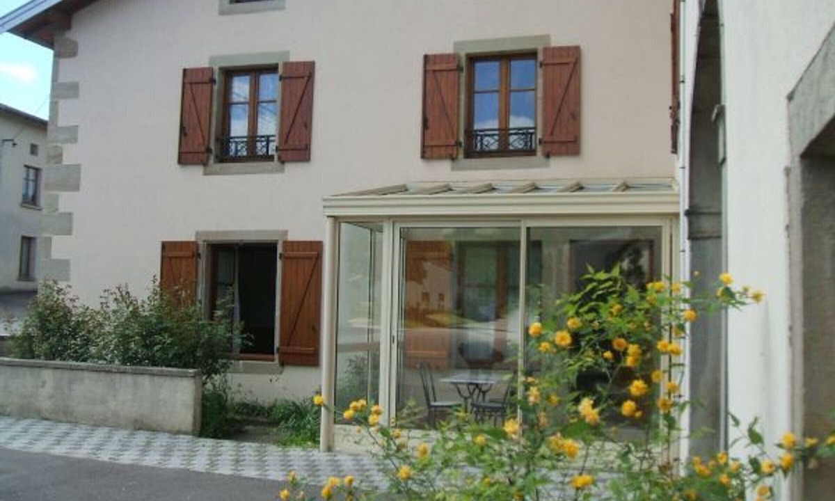 Esley Cottage | Family home with fireplace, garden, and WiFi in Esley, Vosges