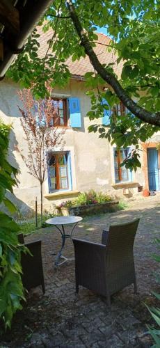 Pressins House | Ferme Berger-By & ses 2 dépendances, entre les 2lacs