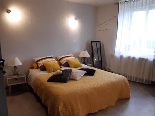 Vrecourt House | ferme des champs