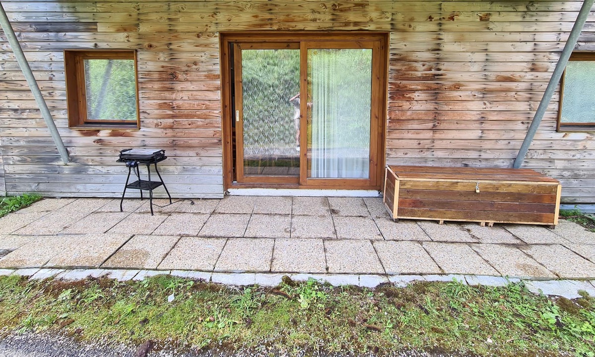 Chamrousse Apartment | First floor 6/7 people, Self-contained arrival. Skiing and hiking