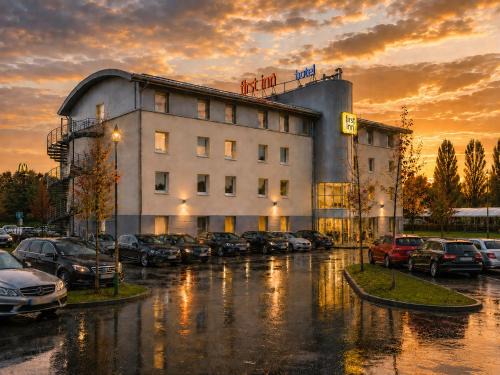 Villejust Hotel | First Inn Hotel Paris Sud Les Ulis