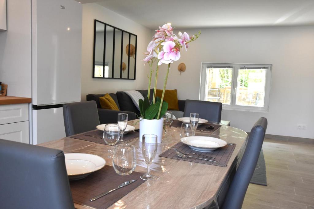 Manom Apartment | Flat near Thionville Luxembourg Metz with outdoor