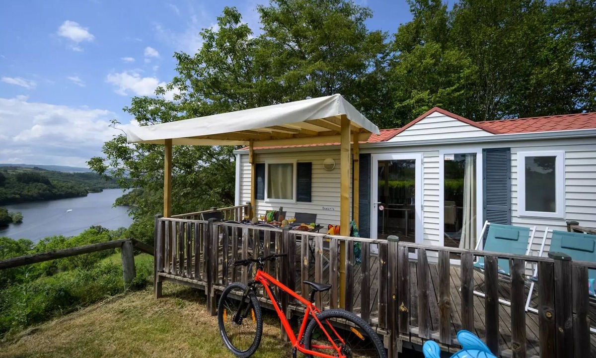 Cordelle House | Flower Camping de Mars * - Mobile home Comfort 34m2/3 bedrooms - Terrace 6 people