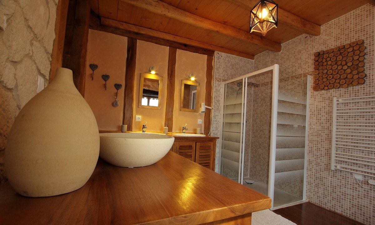 Beaujeu-Saint-Vallier-Pierrejux-et-Quitteur House | Le Domaine des Papillons