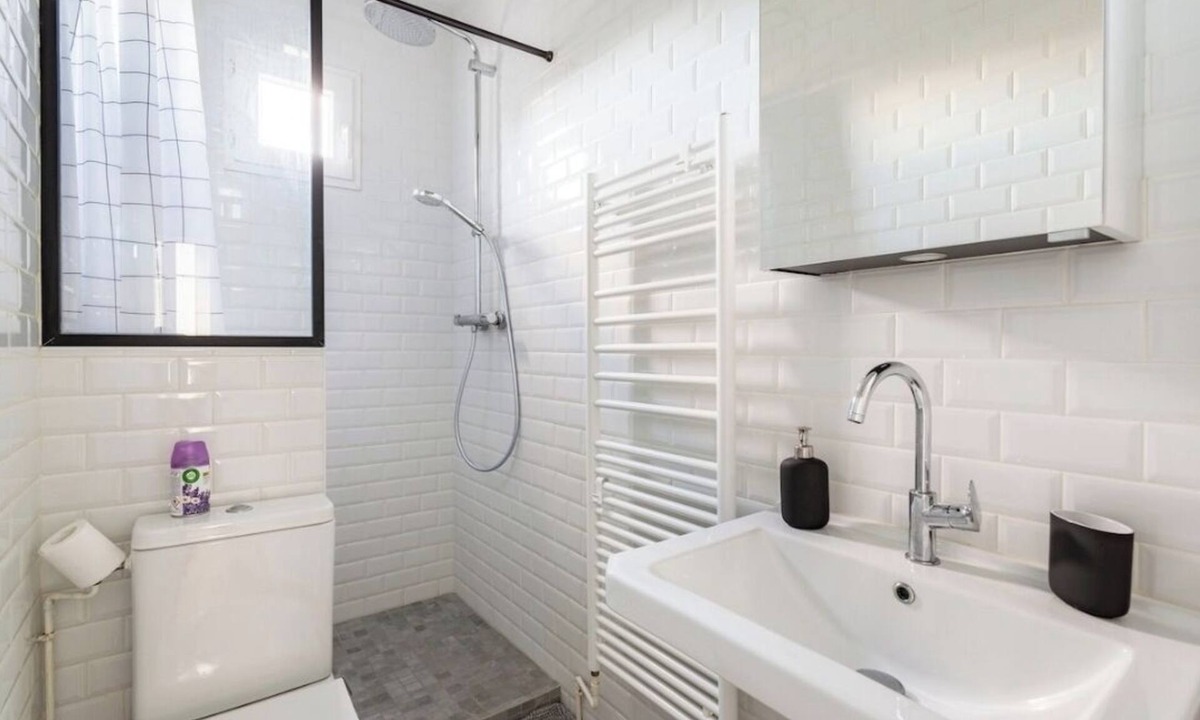 Fontenay-aux-Roses Apartment | Fully-equipped 2-room apartment, refurbished, industrial style