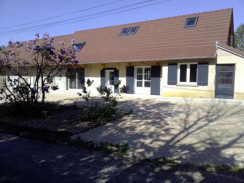Frangy-en-Bresse House | Gîte au bord de la rivière