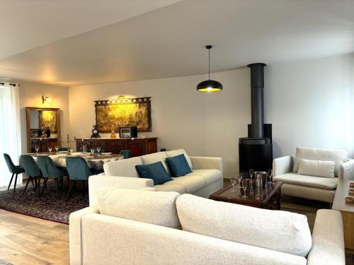 Autry-Issards House | Gîte authentique en Auvergne, 8 pers, animaux admis - FR-1-489-577