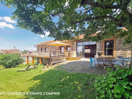 Virigneux House | Gîte calme avec terrasse, animaux admis, près de l'élevage de poneys - FR-1-496-326