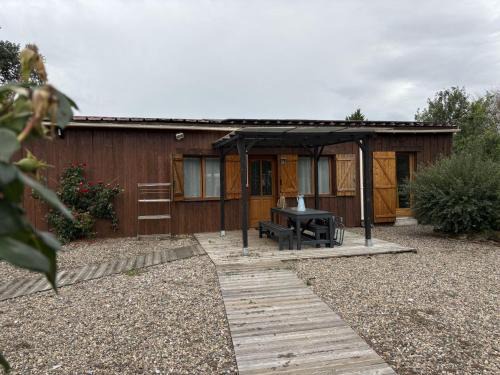 Le Theil House | Gîte champêtre avec piscine couverte en Auvergne - FR-1-489-590