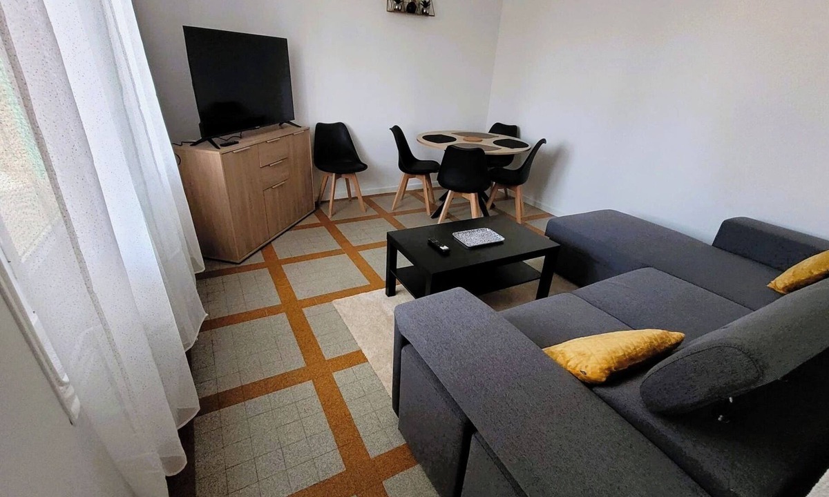 Loriol-sur-Drome House | Gîte Champgrand