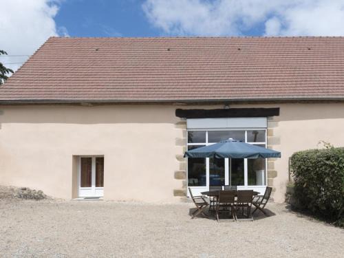 Cressanges House | Gîte charmant avec piscine et jardin en Bourbonnais - FR-1-489-57