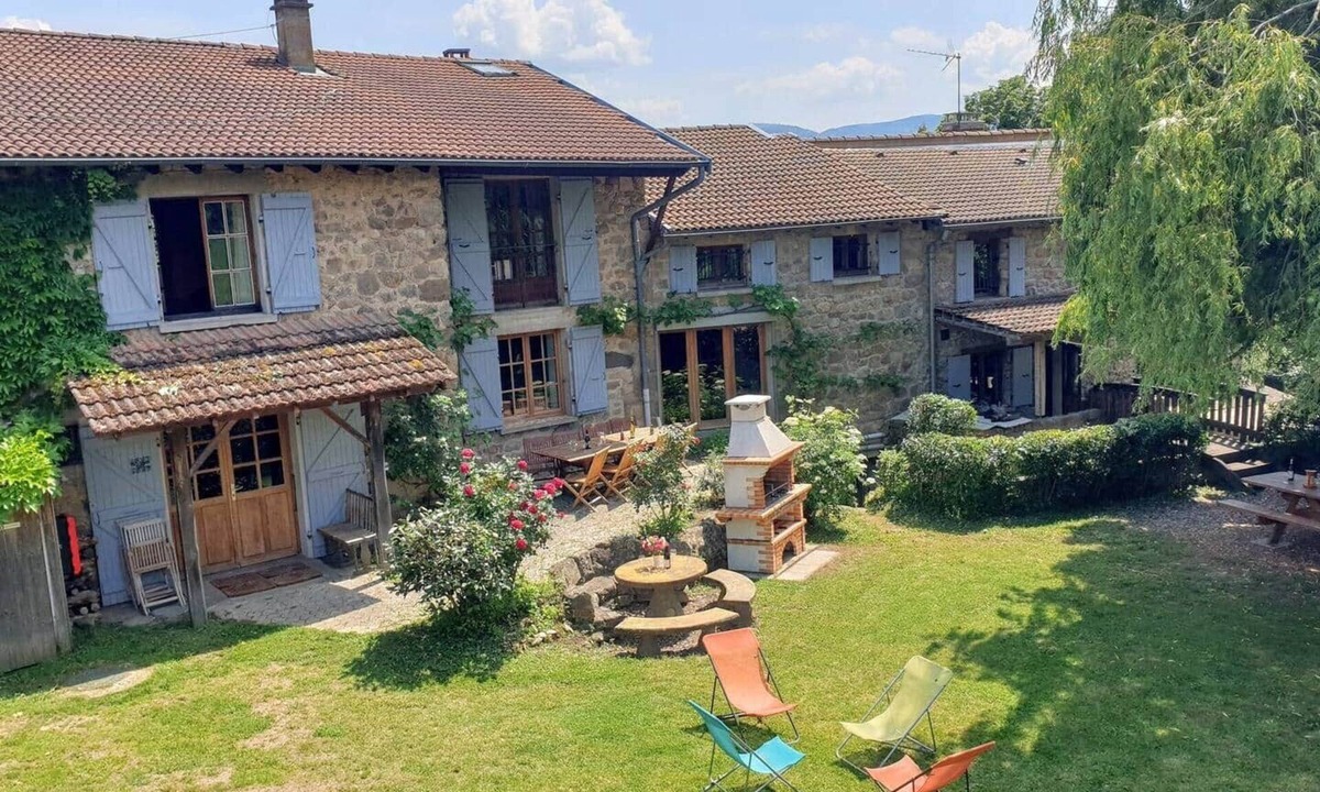 Lamastre House | Gîte Charrette Fleurie avec salle activité, 15 p.