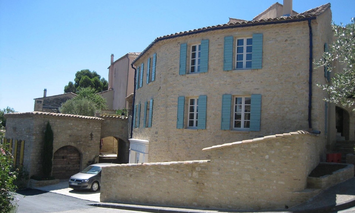 Caromb Apartment | Gîte "Crillon-Le-Brave" - view of Mont Ventoux - Ventoux gîtes