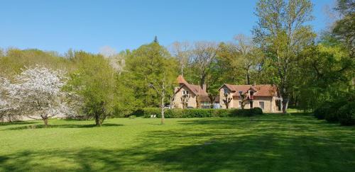 Chevreuse House | Gîte dans un Domaine Historique