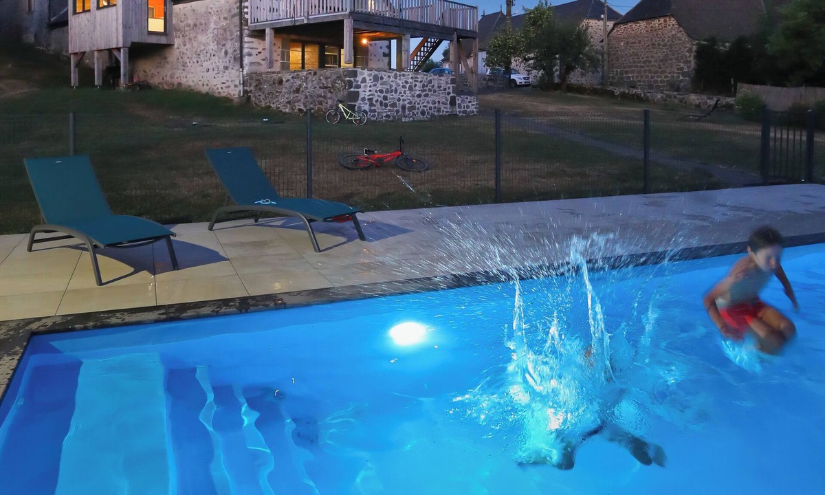 Paulhenc House | Gîte de Groupe 12 Personne