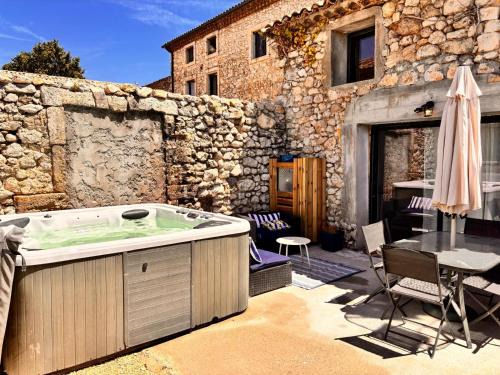 Pierrelatte House | Gîte de la Berre