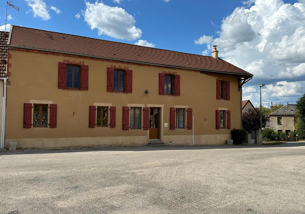 Saint-Andre-en-Morvan House | Gîte de la Fontaine