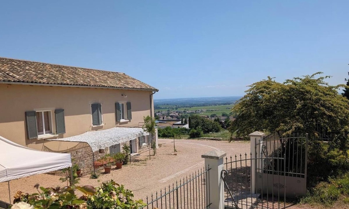 Villie-Morgon House | Gîte de la Roche Pilée - VILLIE MORGON
