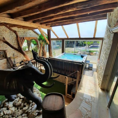 Murs-et-Gelignieux Apartment | gîte des 2 Lions