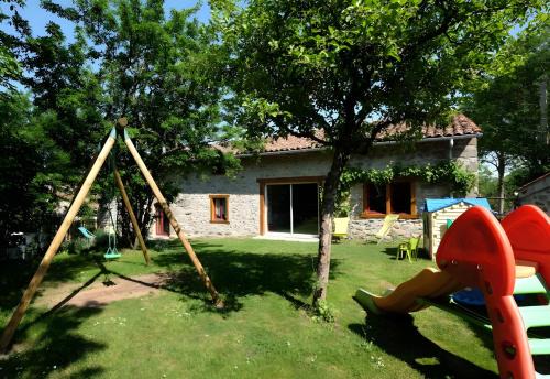 Manglieu House | Gîte Du Châtelet, 10-12 Personnes