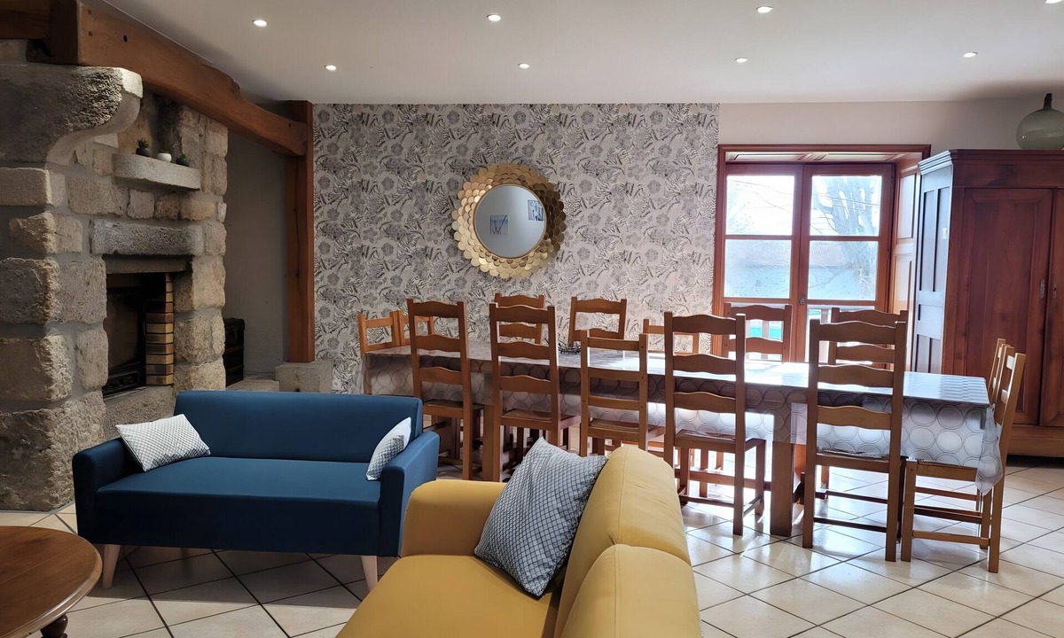 Grazac House | Gîte du Platane, Sleeps 14