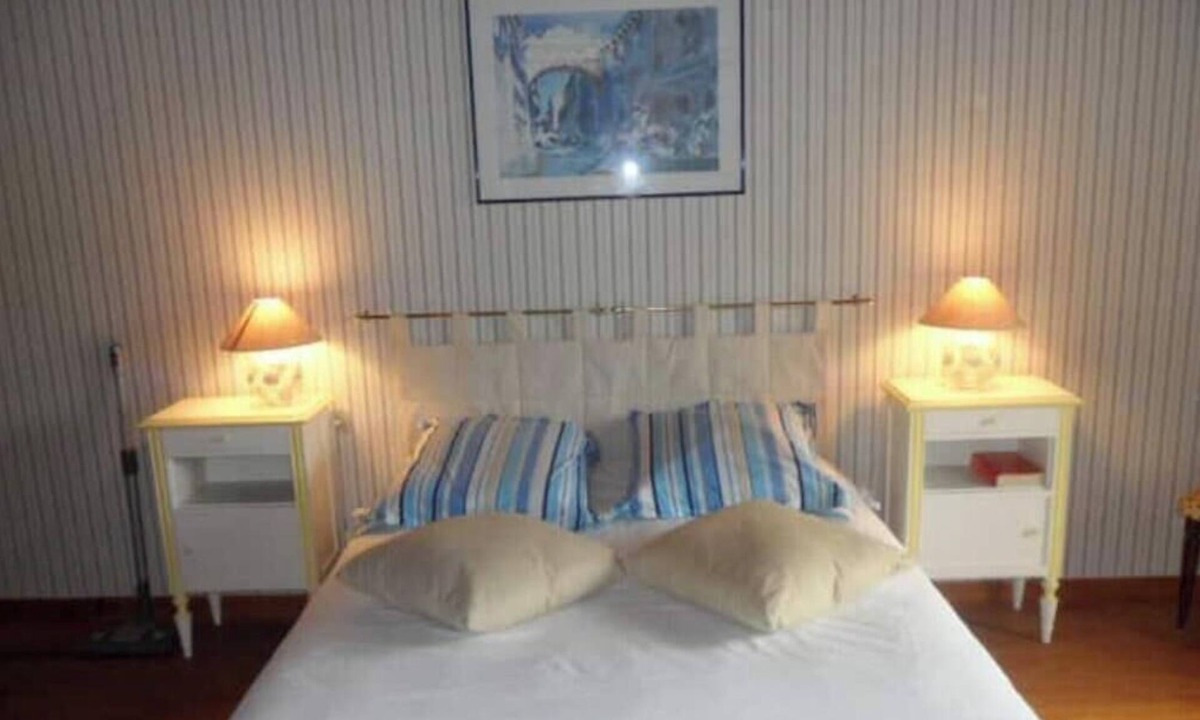 Borey Bed & Breakfast | Gîte Familial au Coeur du Triangle Vert - Piscine et Détente Assurées