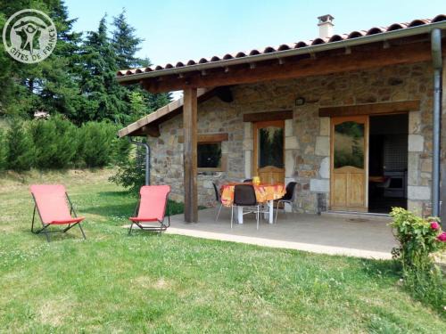 Chuyer House | Gîte familial avec terrasse et animaux bienvenus - FR-1-496-145