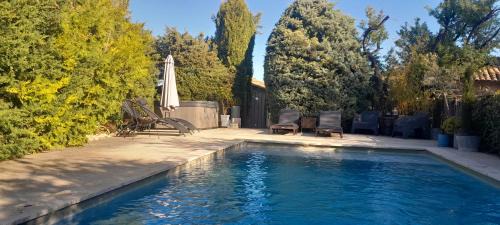 Methamis House | Gîte la fontaine de l alouette piscine et SPA en Provence