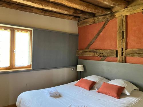 Montbeugny House | Gîte La Huzarde à Montbeugny pour 4 pers. avec animaux admis et parking - FR-1-489-599