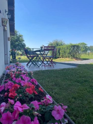 Saligny-sur-Roudon House | Gîte Le Mailloux - Maison calme à 15 min du Pal