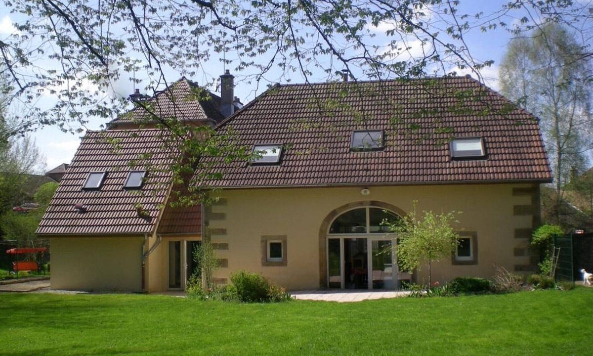 Clairegoutte Cottage | Gîte Le Séquoia: Comfort for 17, ideal for hiking in the Saône Vosges